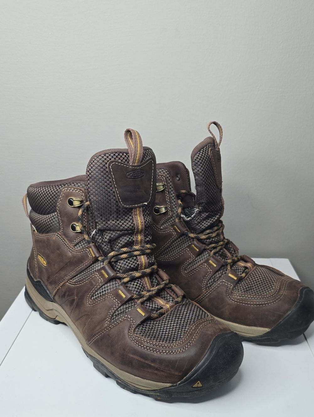 Keen Brown and Tan Men's Lace-Up Waterproof Hiking Boots